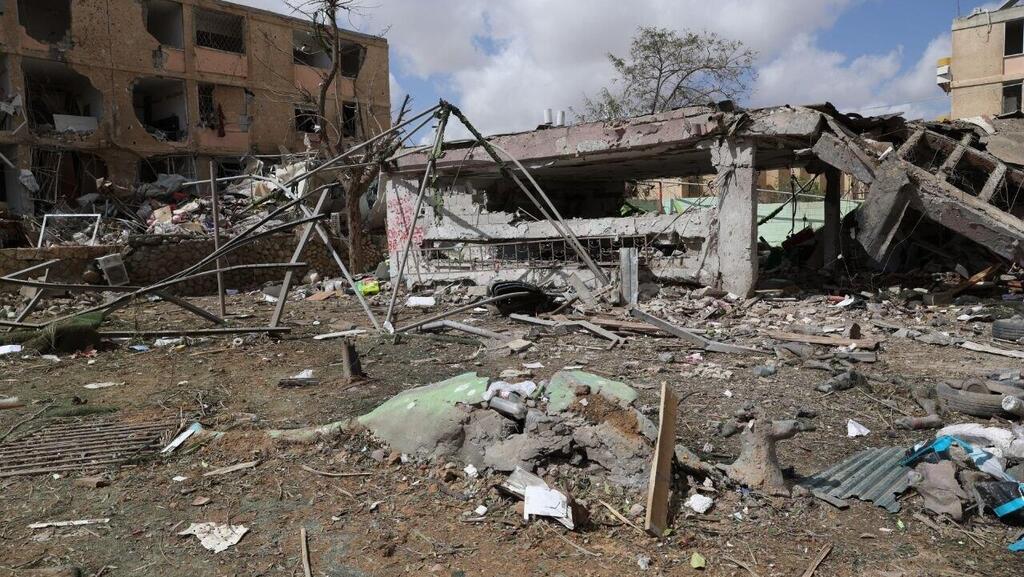 נזק הרס 2 ב דימונה מפגיעת טיל איראני מלחמה עם איראן 22.3.26