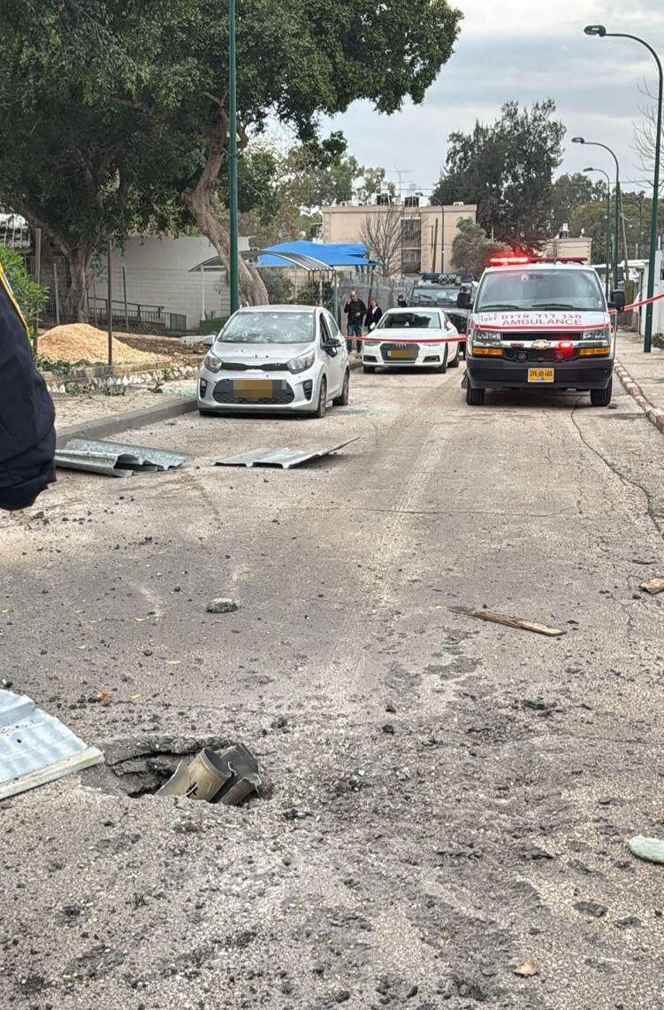 צילום: תיעוד מבצעי מד"א זירת נפילה ב קריית שמונה 23.3.26 שאגת הארי מלחמה עם איראן