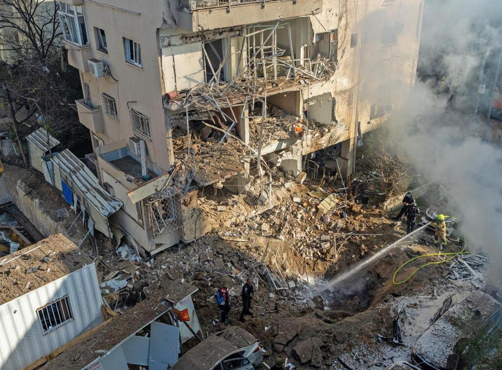 תל אביב זירה הרס נפילה נזק בניין רכבים ירי איראן שאגת הארי 3