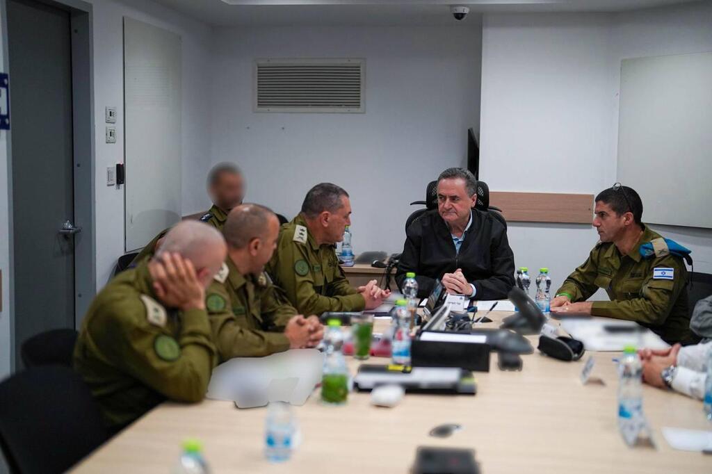 שר הביטחון ישראל כ"ץ קיים הערכת מצב עם הרמטכ"ל רב-אלוף אייל זמיר ועם צמרת צה"ל