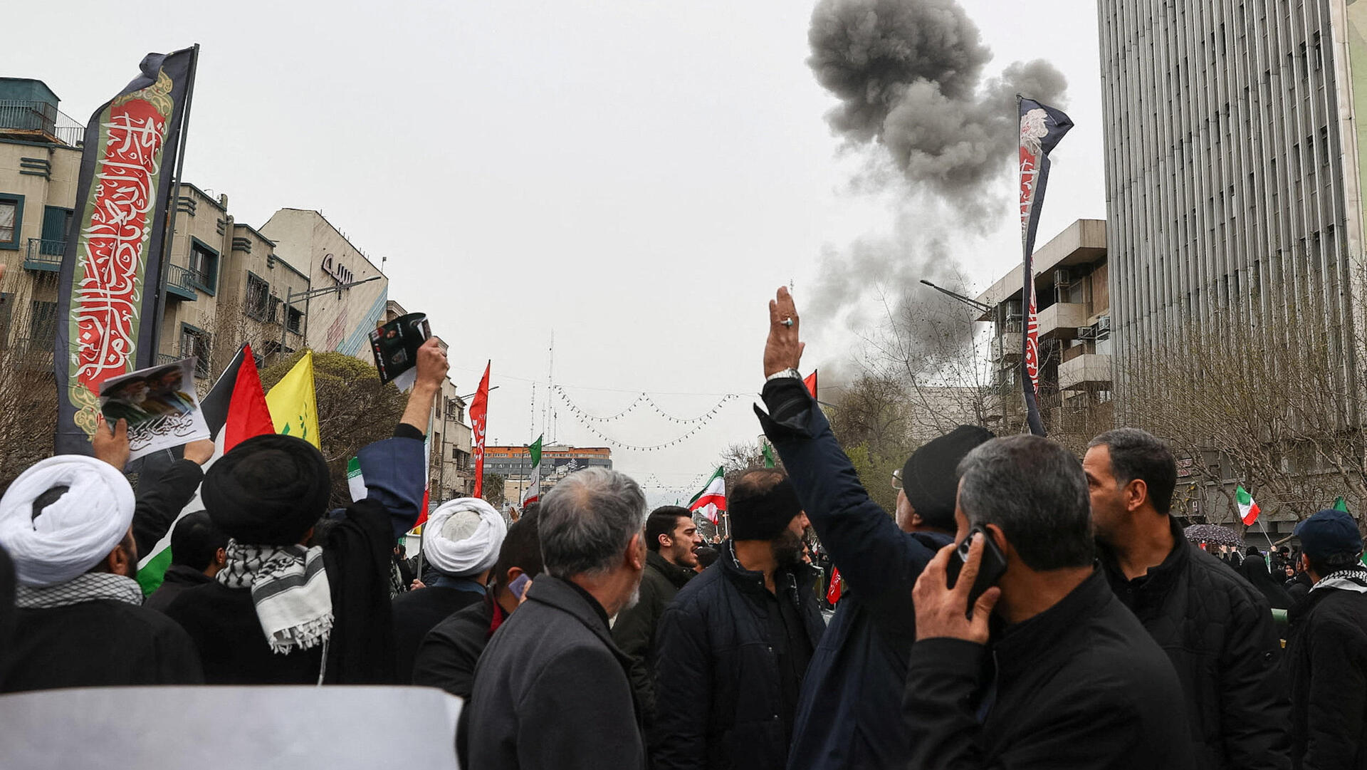 מחאה נגד ישראל בטהרן על רקע פיצוץ מתקיפה ישראלית, בתחילת החודש. "המחשבה שרוב הציבור האיראני רוצה התערבות חיצונית היא פשוט לא מציאותית, זה רק נוח לשיח הישראלי"