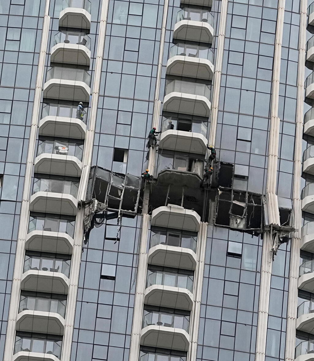 מוסף נדל"ן 2026 נזק שנגרם למלון בדובאי מתקיפה איראנית