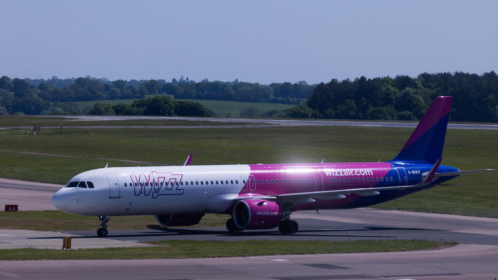 מטוס של וויזאייר