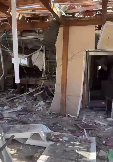 הנזק באשתאול (צילום: תיעוד מבצעי מד"א) בית שמש אשתאול נפילה עשן פגיעה ירי שיגור מ איראן