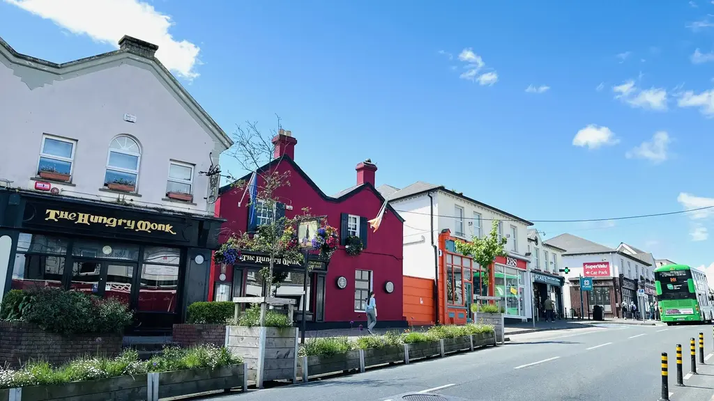 גרייסטונס אירלנד. בלי טיקטוק עד גיל 12 (צילום: greystonesonline) גרייסטונס אירלנד חרם על טלפונים ניידים לילדים