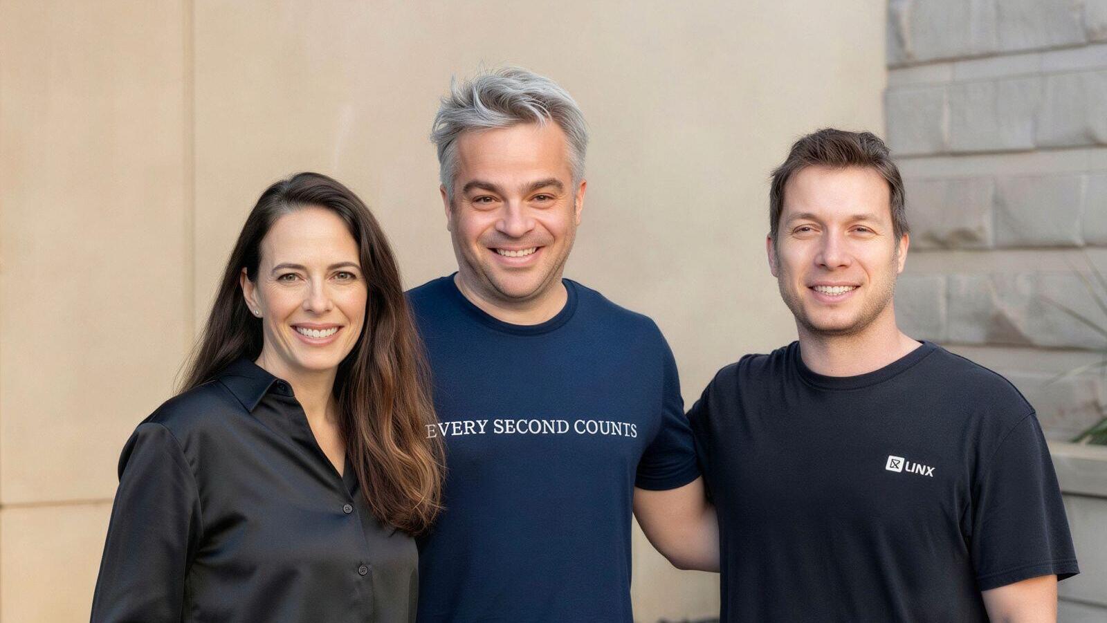 מימין ישראל דואניס, מייסד שותף ומנכ״ל וניב גולדנברג מייסד שותף וסמנכל המוצר,  שרית ריינר, סמנכלית מוצר CTO Linx Security