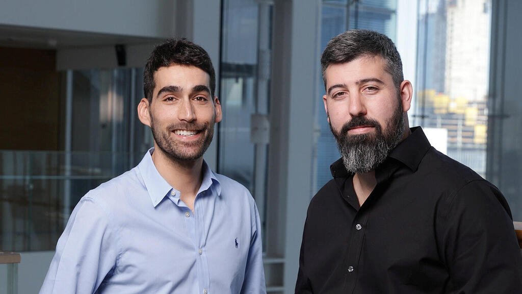 מימין יותם שגב ו תמר בר אילן מייסדי חברת סייארה Cyera
