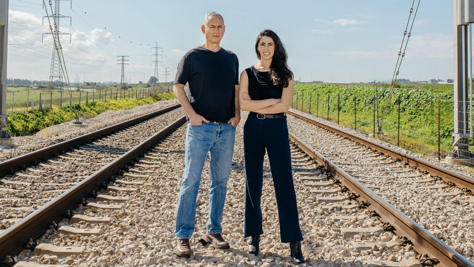 מייסדי Voltify דפנה לנגר המנכלית ו אלון קסל CTO