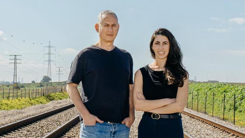 מייסדי Voltify דפנה לנגר המנכלית ו אלון קסל CTO