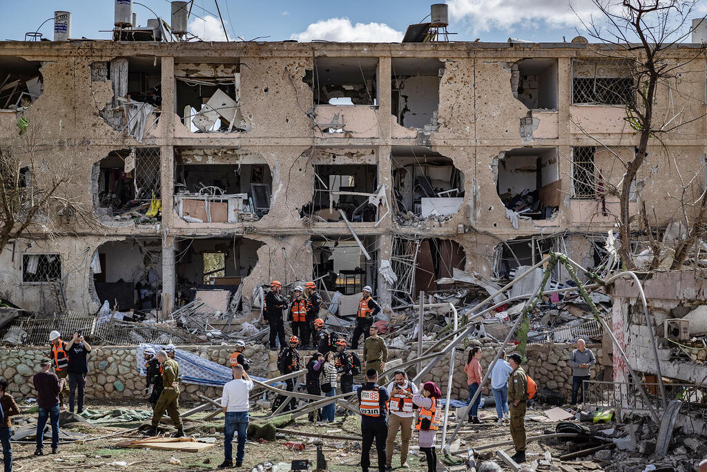 הרס ב דימונה מנפילת טיל איראני 22.3.26