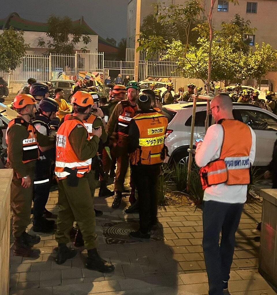 פתח תקווה (צילום: לפי סעיף 27א לחוק זכויות יוצרים) פתח תקווה נפילה איראן מלחמה