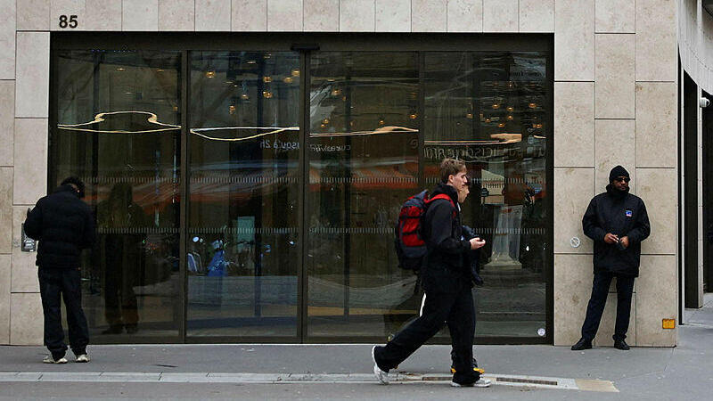 משרדי גולדמן זאקס ב פריז צרפת 2.4.26