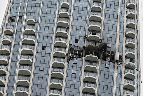 A hotel in Dubai was hit by an Iranian drone. 