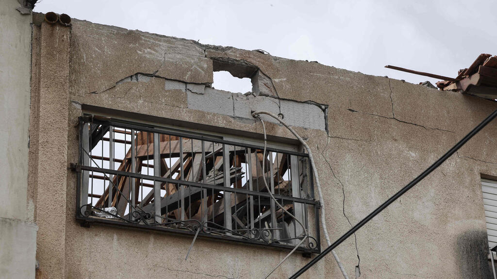 בני ברק (צילום: Jack GUEZ / AFP) בני ברק נפילה בניין טיל מתפצל איראן שאגת הארי 7