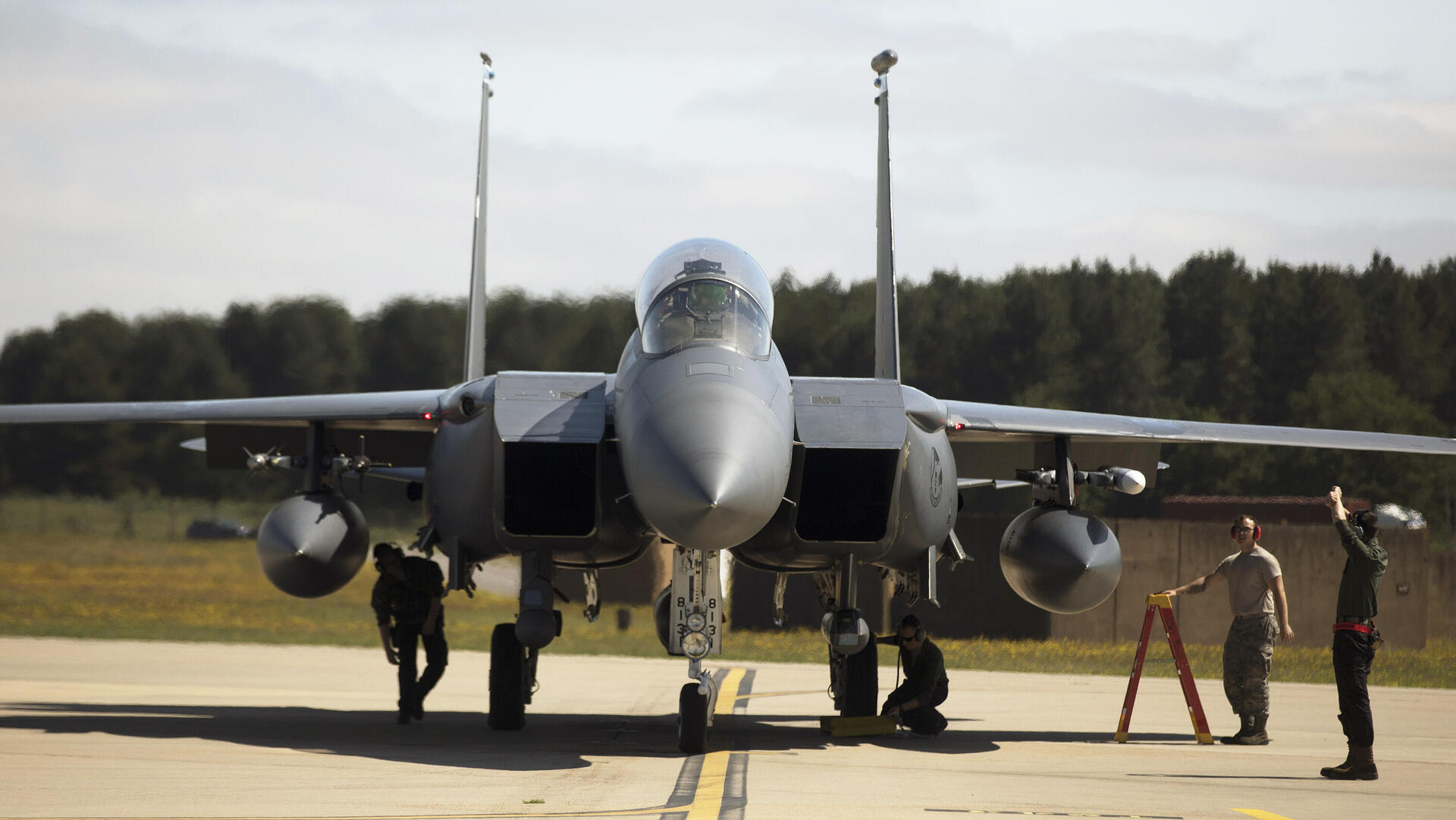 מטוס F15-E של חיל האוויר האמריקאי ארה"ב מטוס קרב