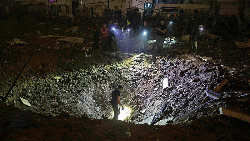 פגיעה של טיל איראני ב פתח תקווה בין השאר נפגע מפעל רחפנים של אירוסול  2.4.26