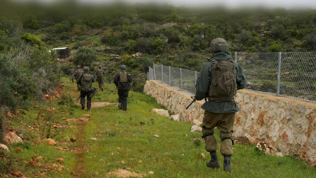 לוחמי מצילואים בדרום לבנון (צילום: דובר צה"ל) לוחמים חיילים מילואים דרום לבנון שאגת הארי צה"ל