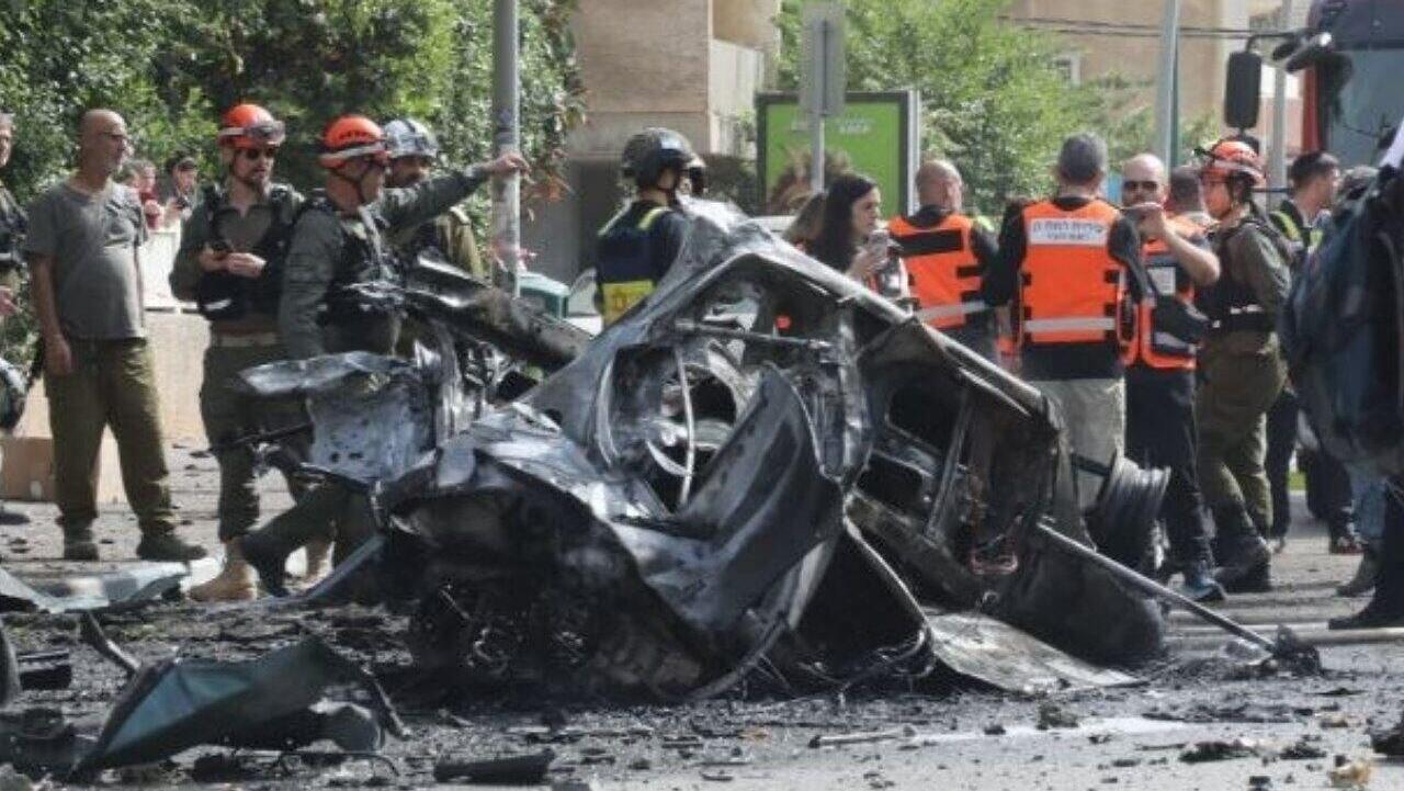 רמת גן נזק בניינים רכב שרוף טיל מתפצל איראן 2