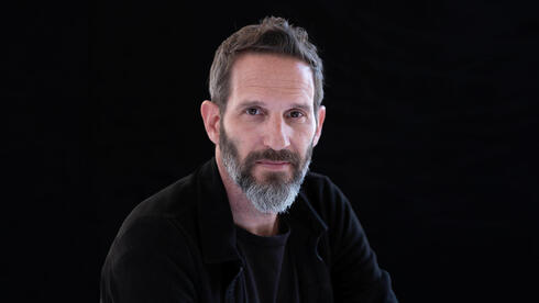 גורי אלפי: "הייתי רוצה להיות שמח בחלקי, על אמת"