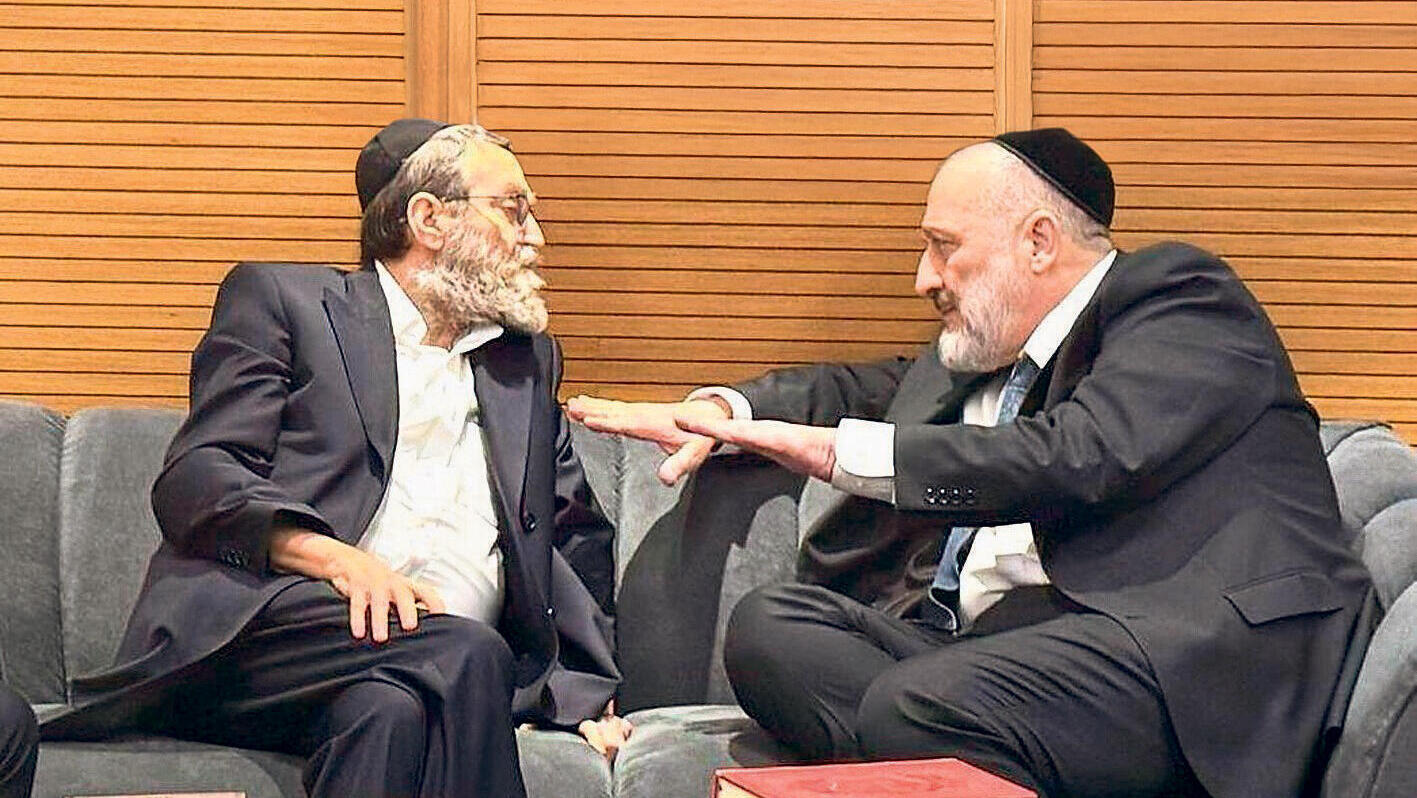 מימין אריה דרעי יו"ר שס משה גפני יו"ר יהדות התורה