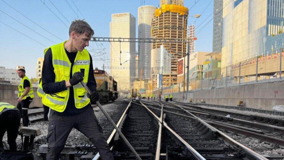 עבודות תשתית על מסילת מסילות רכבת ישראל