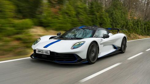 אסטון מרטין מציגה את הוואלהאלה: מכונית-על שמטרתה לייצב את החברה