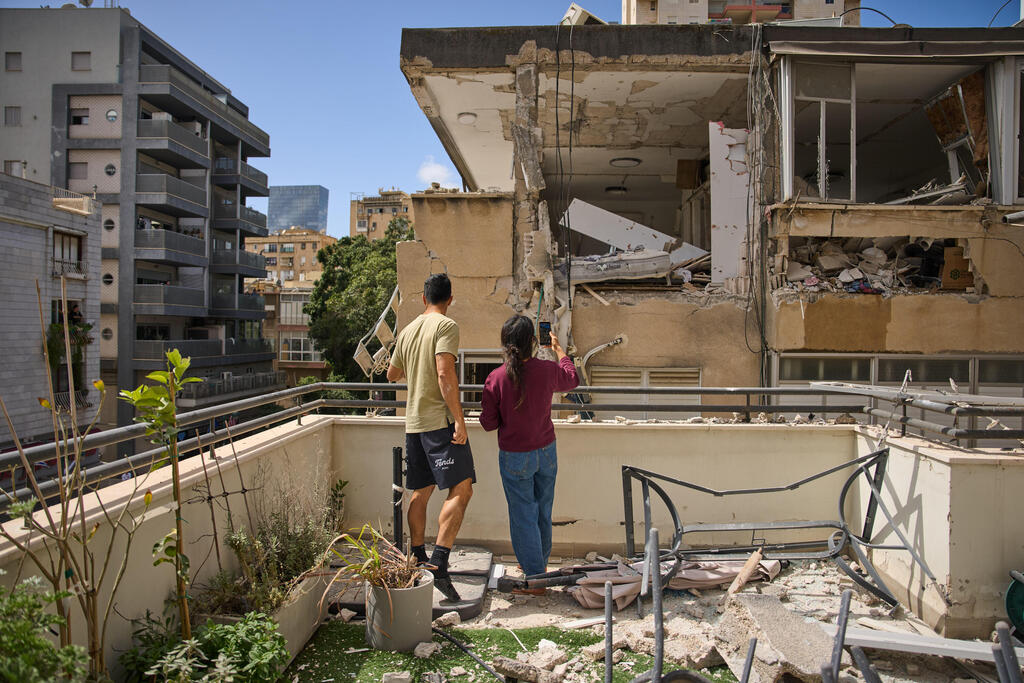 הרס ב רמת גן 2 מ טיל איראני מלחמה עם איראן 6.4.26