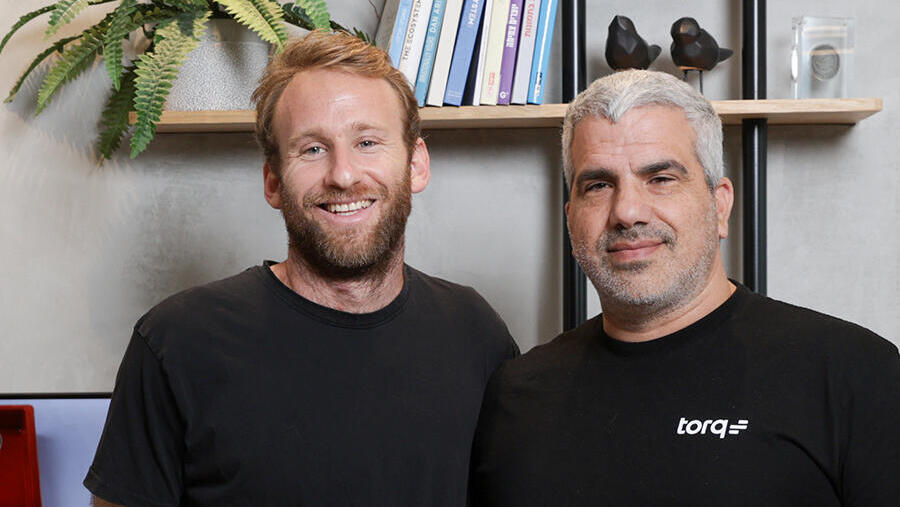 פועלים טק פרויקט GROWTH - מימין עופר סמדרי מנכ”ל ומייסד־שותף ב Torq ו ליאור זיו מייסד ומנכ”ל gozinging