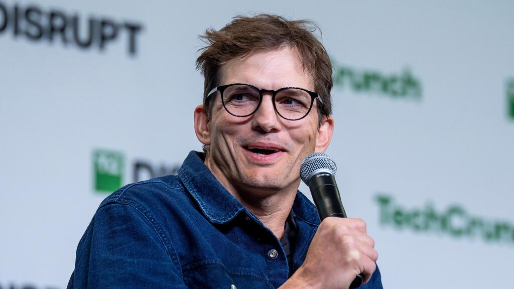 אשטון קוצ'ר 2024 משקיע ב- OpenAI