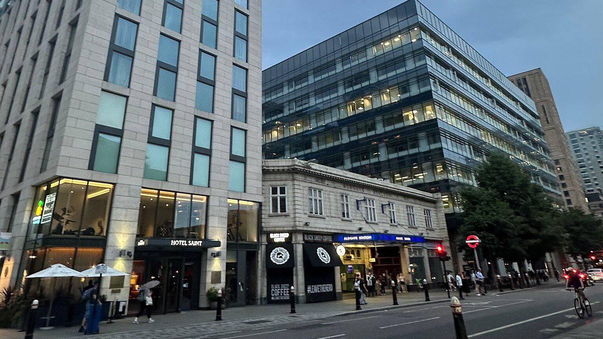 מלון Saint לונדון חברת לאונרדו הוטלס פתאל רכשה 