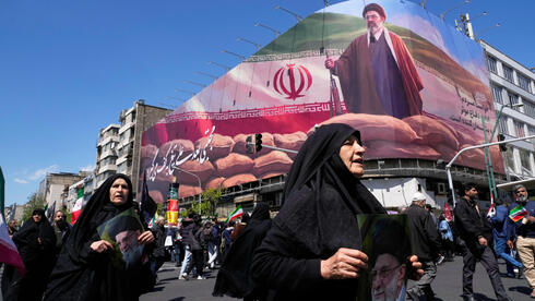 הפסקת אש שברירית: האם איראן תסיים כמו צפון קוריאה?