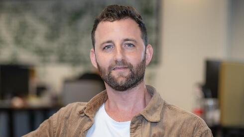 Erez Agmon. Erez Agmon.