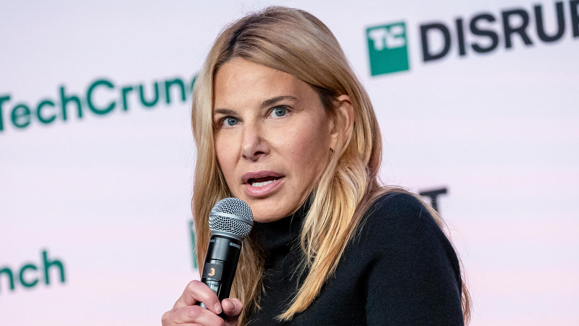 דניס דרסר בכירה ב OpenAI