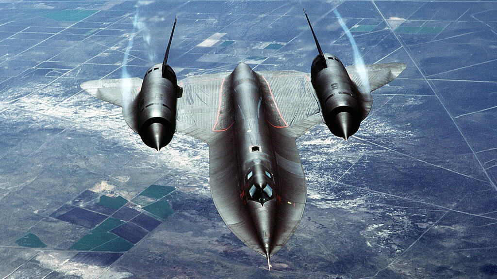 הקברניט RQ180 חמקן כטב"מ