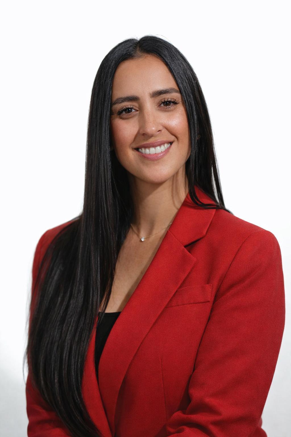 אורטל הרוש, מנהלת השיווק והמכירות של הקבוצה (צילום: יניר סלע) אורטל הרוש, מנהלת השיווק והמכירות של הקבוצה