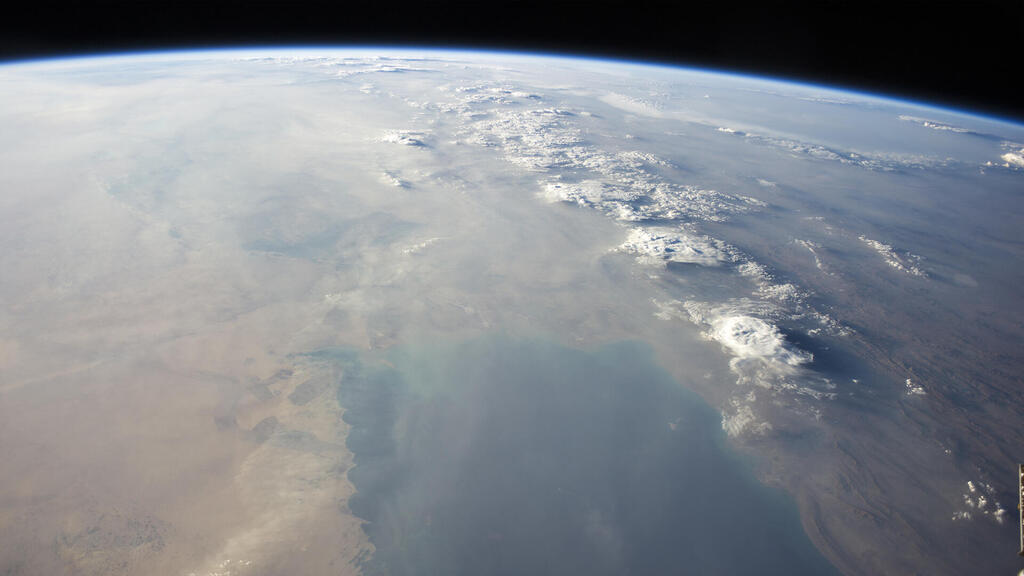 הקברניט RQ180 חמקן כטב"מ