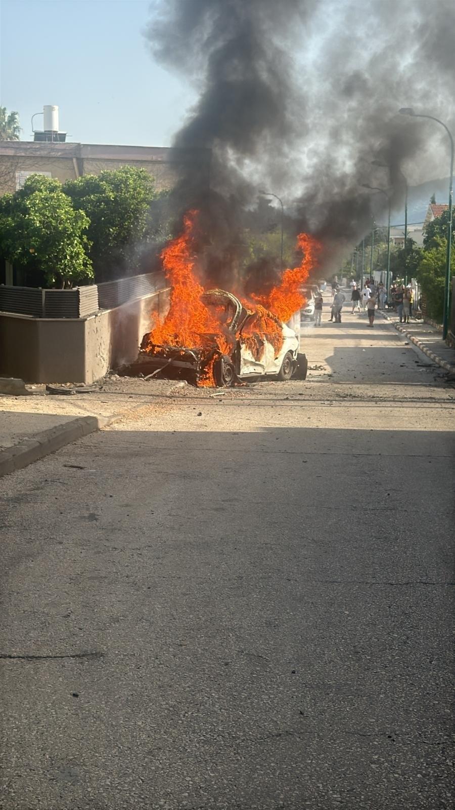 צילום: לפי סעיף 27 א' חוק זכויות יוצרים רכב שעולה באש ב קריית שמונה לאחר ירי מ לבנון 16.4.26