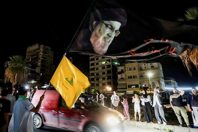 חגיגות בצידון (צילום: REUTERS/Aziz Taher REFILE) חגיגות ב צידון לבנון אחרי הפסקת האש הפסקת אש 17.4.26