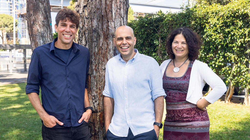 מוסף עצמאות מנהלים מייסדי Qedma פרופ' דורית אהרונוב , ד"ר אסיף סיני ו נתנאל לינדנר