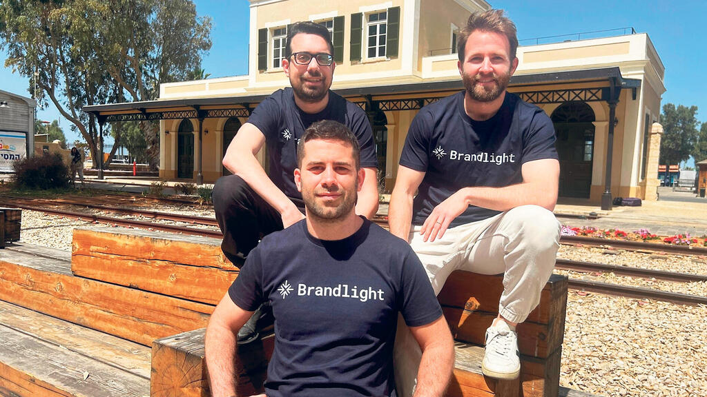 מוסף עצמאות מנהלים מייסדי Brandlight אימרי מרקוס , אורי גפני ו דידי דבש
