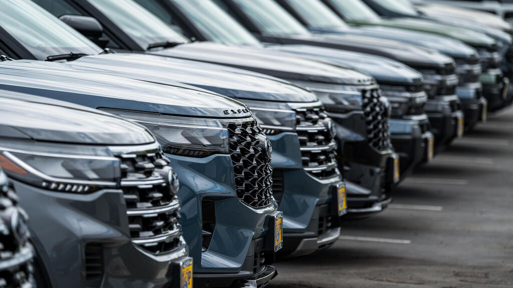 רכבים של פורד בסוכנות פורד ב קליפורניה 16.4.25