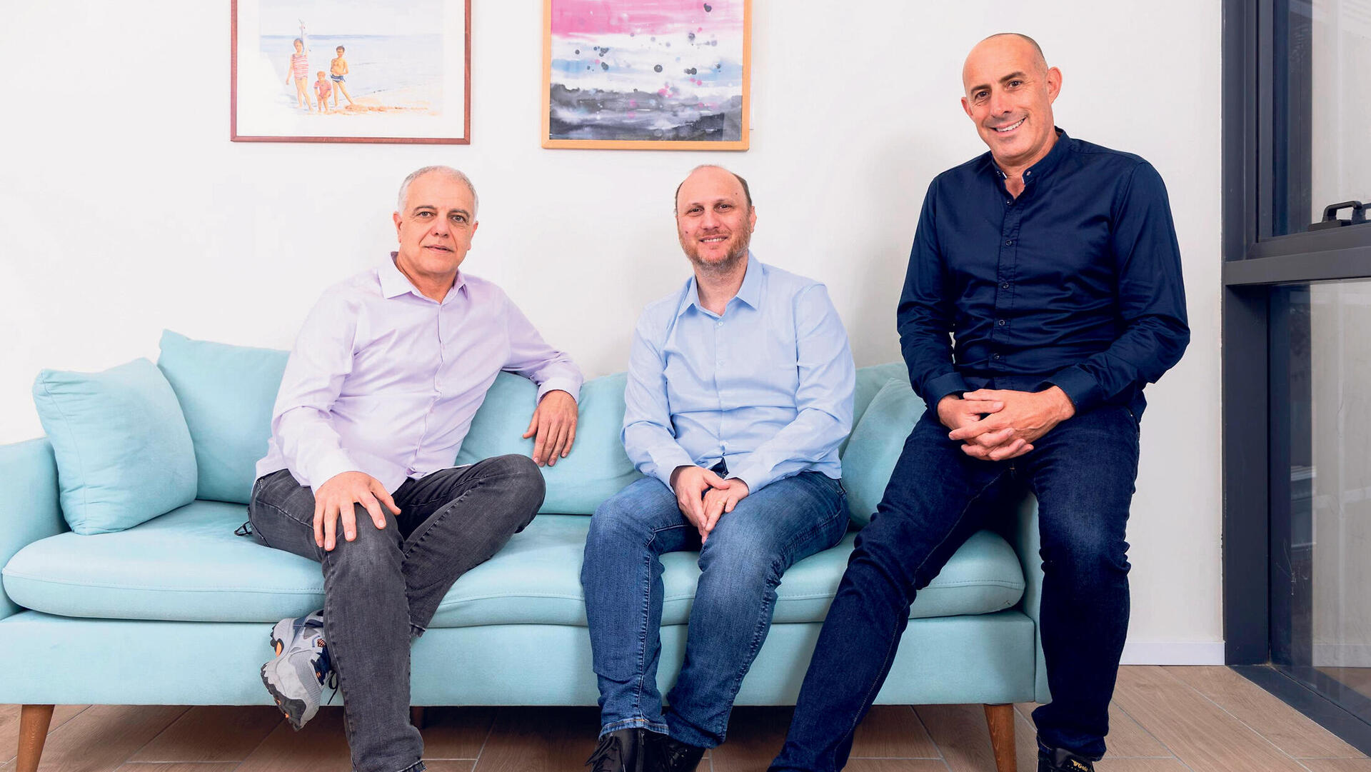 מוסף עצמאות מנהלים  מייסדי Quantum Art פרופ' רועי עוזרי , ד"ר טל דוד ו ד"ר עמית בן קיש