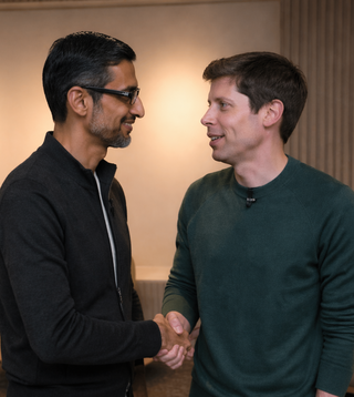 תמונה של סם אלטמן וסונדאר פיצ'אי לוחצים ידיים שנוצרה באמצעות מודל התמונות החדש של OpenAI