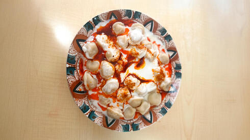 כיסוני מנטי מהחלומות: דילק'ס מציעה מעדנים מאיסטנבול