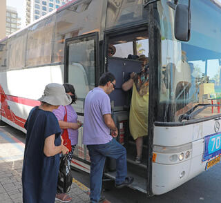 קו שבת מחולון לתל אביב של נוע תנוע. אם נצליח להבקיע בתחום הזה, אולי נוביל לשינוי חשוב יותר, של יחסי הכוחות בין השלטון המרכזי לשלטון המקומי בישראל
