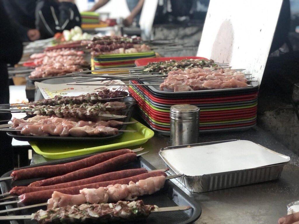 פנאי מדור 5 הכי שיפודיות עזרא ובניו 