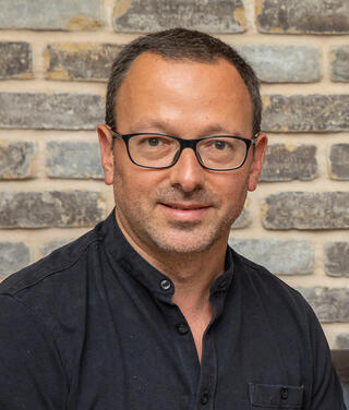 ריצ'י האנטר. "המכירה לא תשנה את הדרך שלי, את מה שאני צריך להיות"