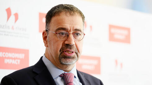 Prof. Daron Acemoglu 