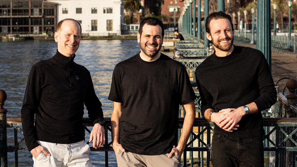 מימין דני בריקמן מייקל דה-סזארה ו עמית צימרמן מייסדי Oasis Security