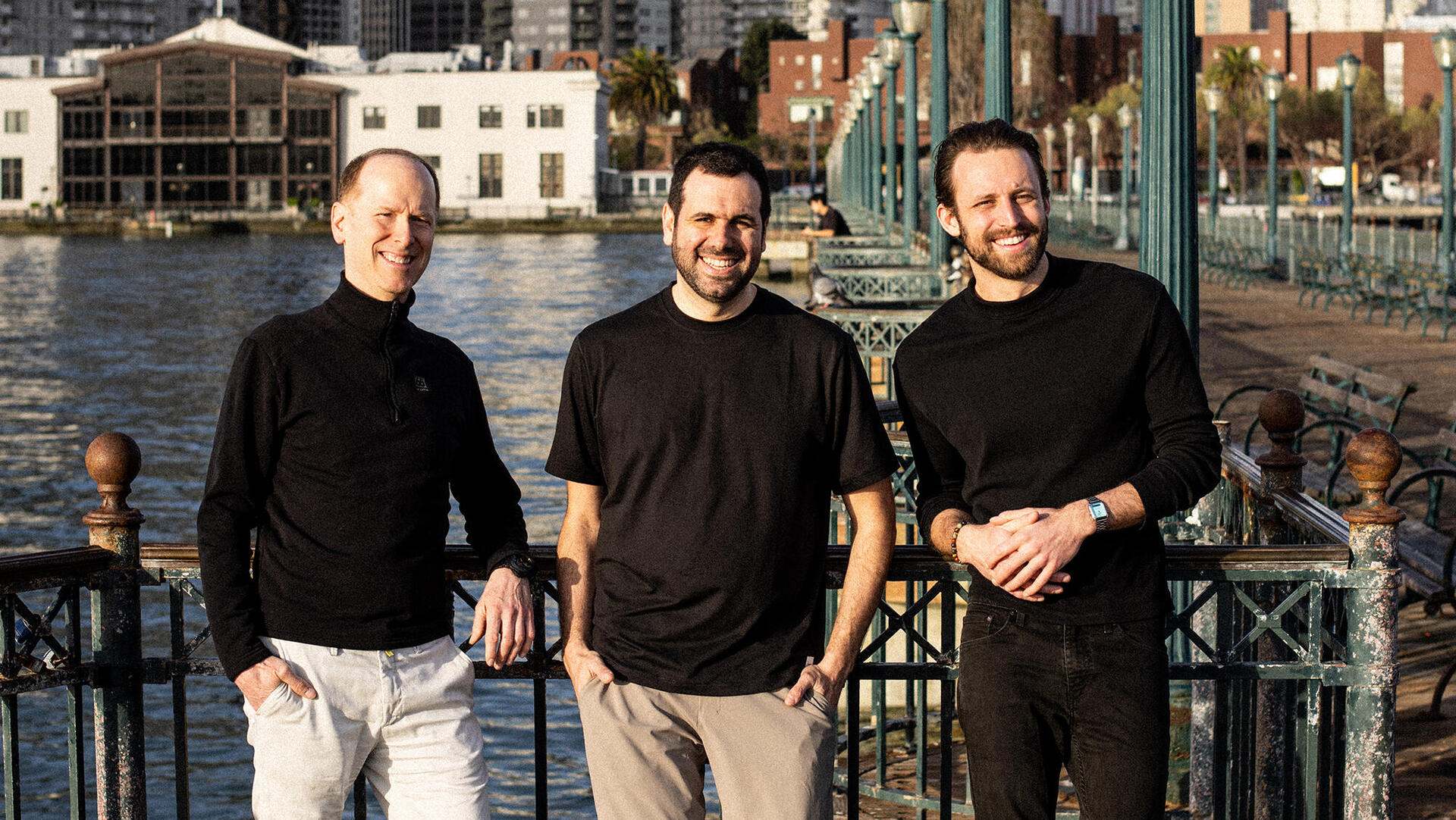 מימין דני בריקמן מייקל דה-סזארה ו עמית צימרמן מייסדי Oasis Security